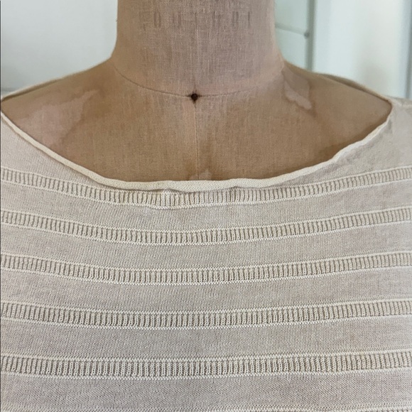 Sarah Pacini Off-White Textured Tunic - Picture 7 of 13